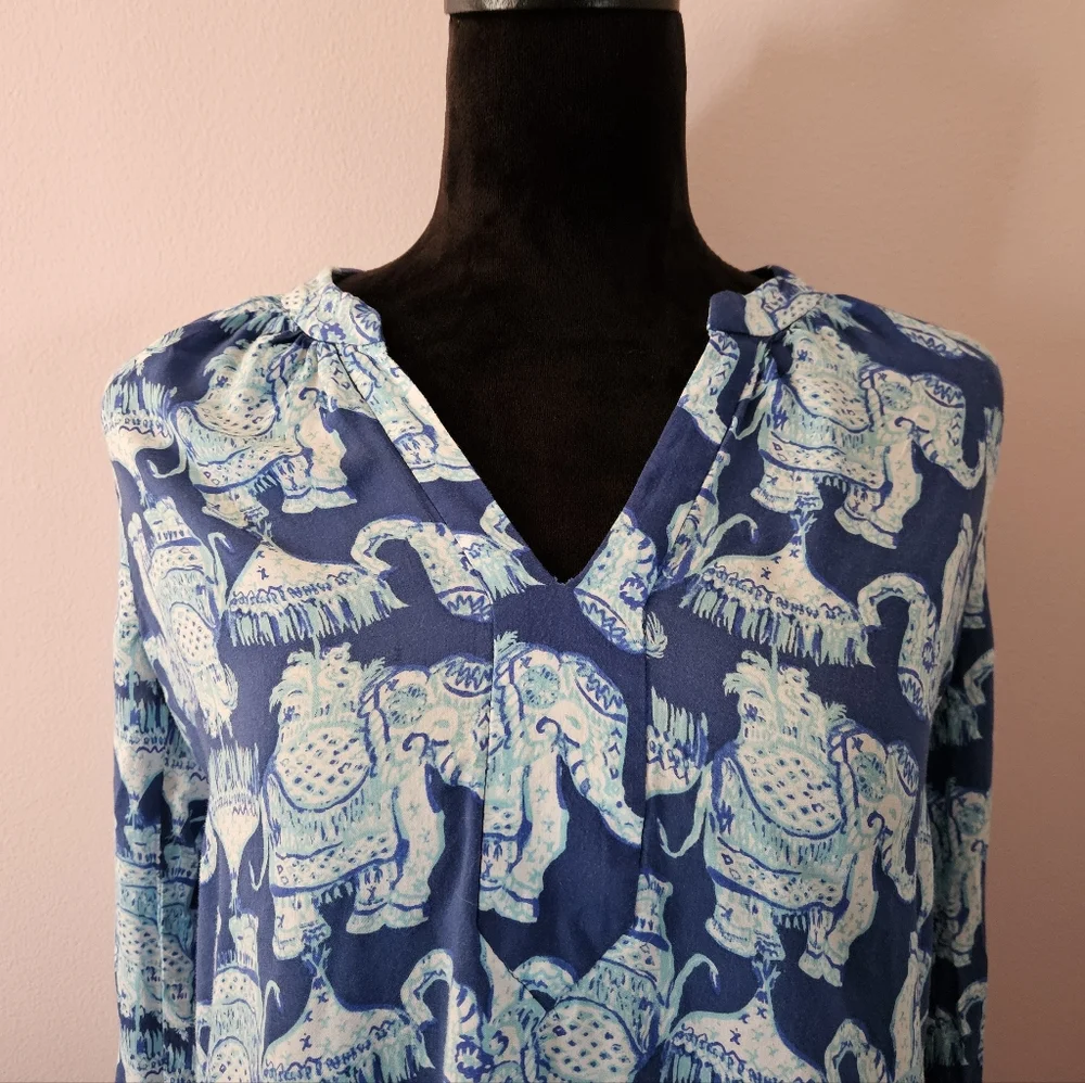 Lilly Pulitzer Martinique Elephant Print Blouse 🩵 Size XS - Picture 3 of 9